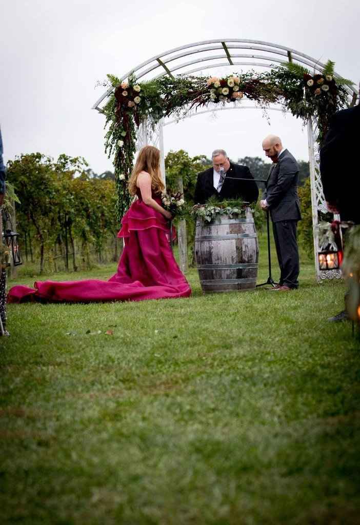 Bam! October 13th, vineyard wedding in Missouri - 16
