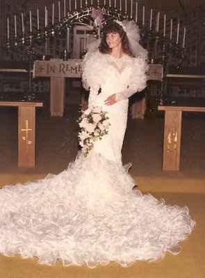 Wort  Bridal Gowns Ever. (PIC) show me yours