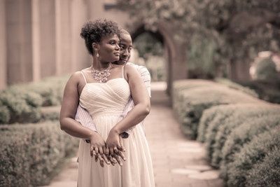 Show me your favorite Engagement Pictures!