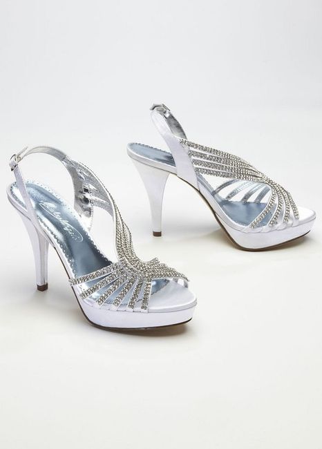 any one get shoes from Davids Bridal?
