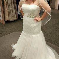 I LOVE my dress!!! Anyone wana share theirs? I'll show you mine!? LOL