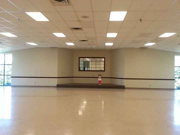 Reception decor issue- please help!