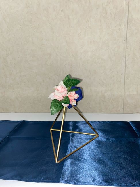 Centerpiece helpppp 4