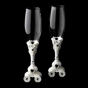 Show me your toasting flutes!