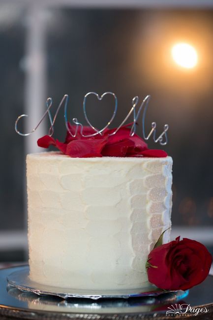 cake topper