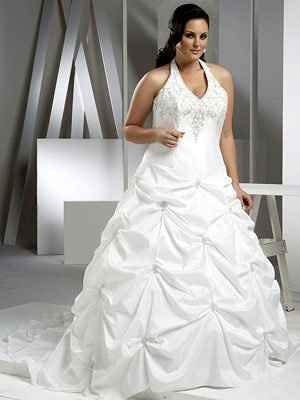 What color suits for the guys?