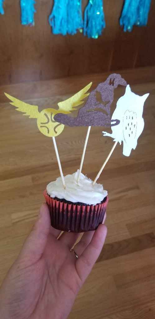 (Shower) Subtle Harry Potter theme (BM made the cupcakes - so yummy)