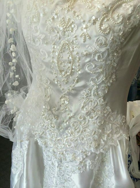 Show me your dresses?! - 1