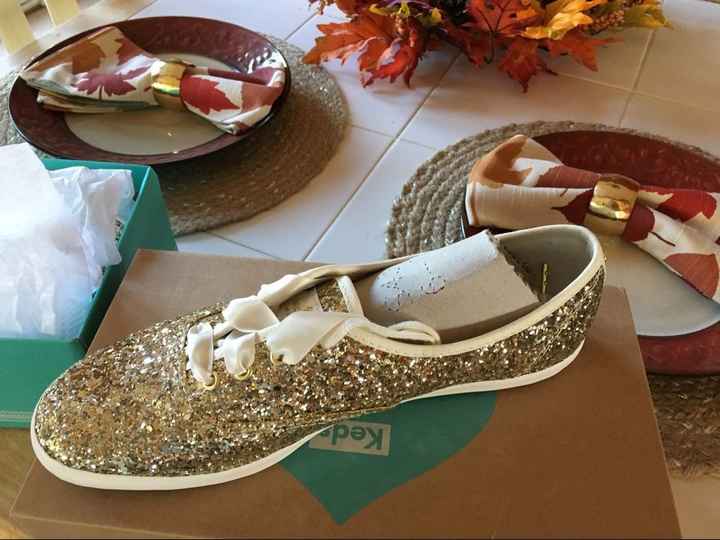 Has anyone else worn flats or Kate Spade Glitter Keds for their wedding?