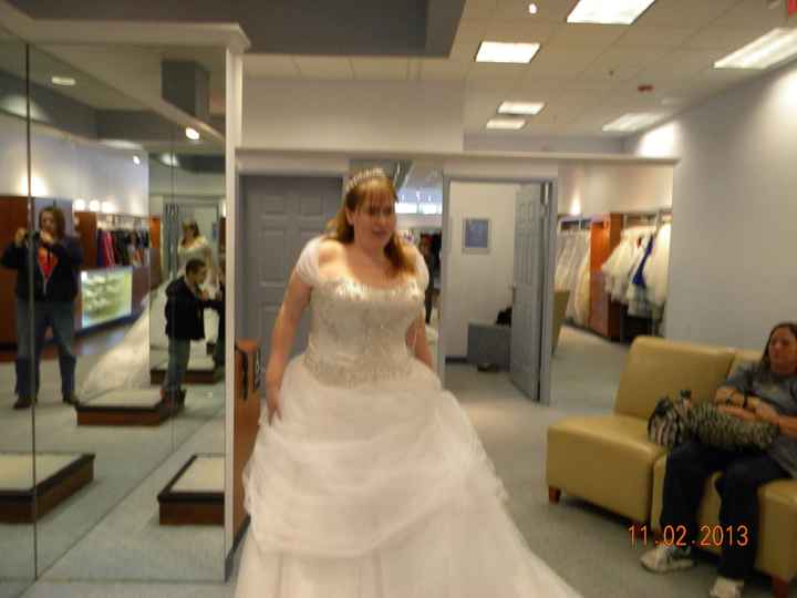 I found my dress (pics included)