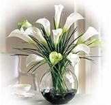 Pity Party Table for 1. Anyone use calla lilies? I need help