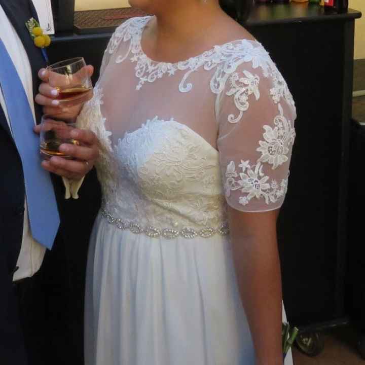How to Add a Belt to a Wedding Dress