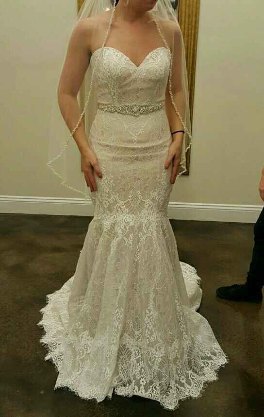 Hooray for finding a dress + Intro!