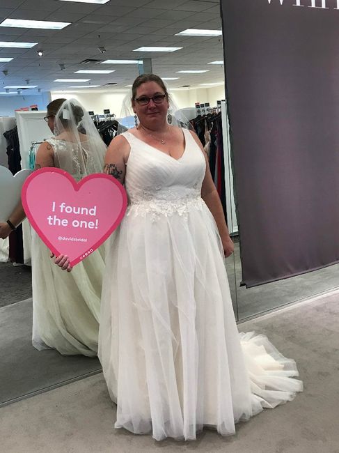 Does your wedding dress have lace, beading, or both? 6