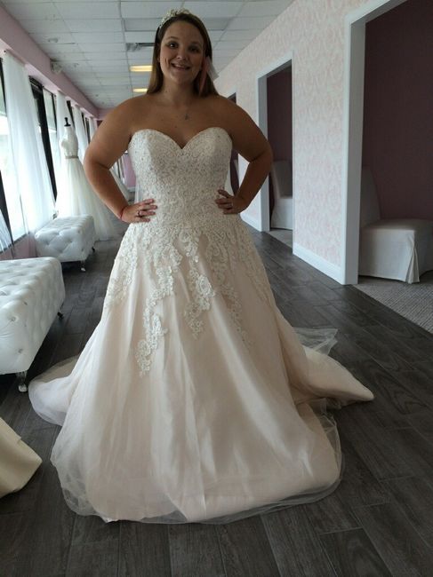 I need more dress porn in my life...