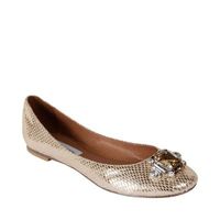 Show me your shoes, please