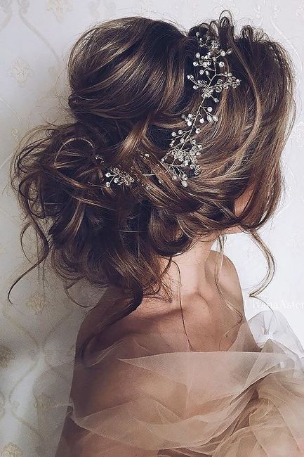 Hair up or down?? 1