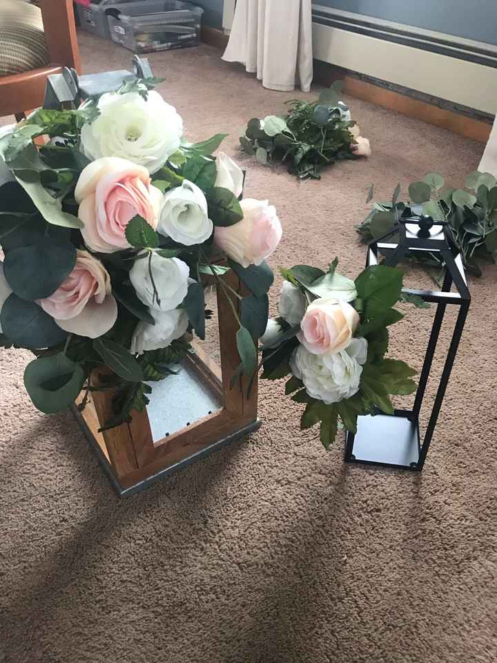 Aisle and entrance decor! - 3