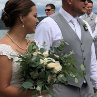 Bridal Bouquet: Color or White? - 3