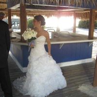 Show us your wedding dress!!!!!!