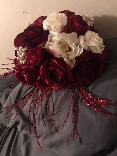 Has anyone else decided on doing their own bouquet? 11
