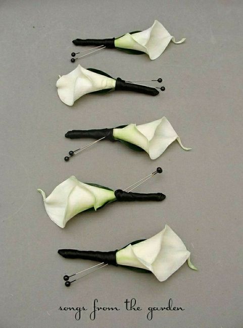 Chosen bouquets/boutineers - 2