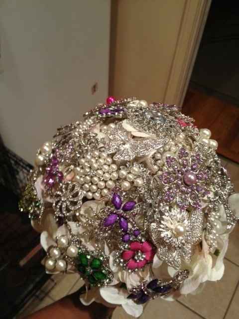 Brooch Bouquet is more than a notion!