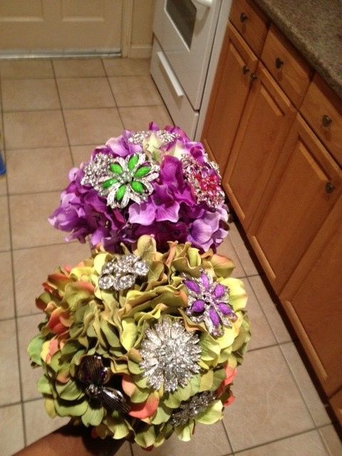 Brooch Bouquet is more than a notion!
