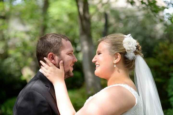 FIRST LOOK PICS ARE IN :)