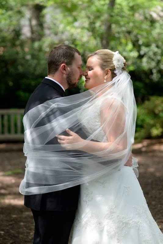 FIRST LOOK PICS ARE IN :)