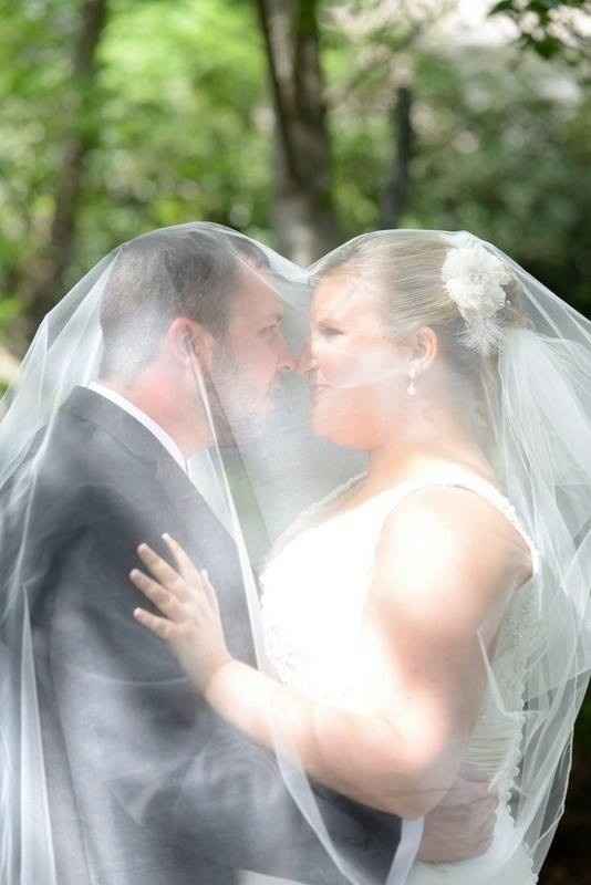 FIRST LOOK PICS ARE IN :)