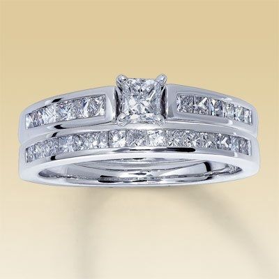 ok so I know a post like this was done not to long ago...but since we have some newbies..E-RINGS! lo