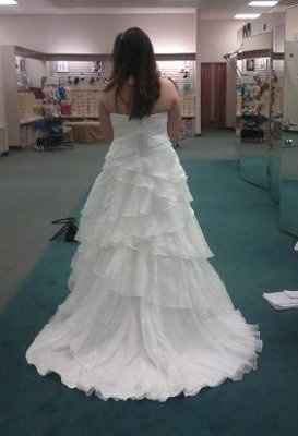 Im feeling Blue and Nothing cheers me up Like Dresses......