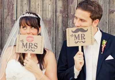 Post a Picture of a wedding photo you have found that you like and want to mock on your big day!