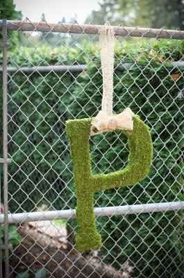Inspire fellow brides with your DIY's!  Show us your projects pretty please with a cherry on top!