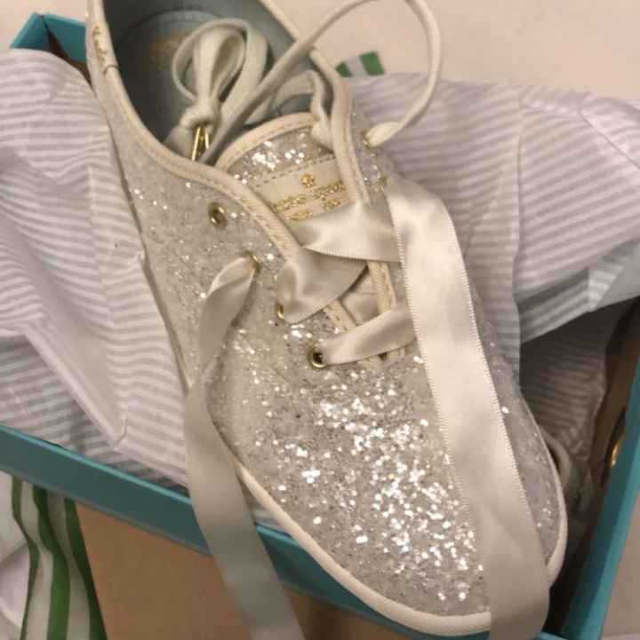 Shoes.. Stuck on shoes... - 1