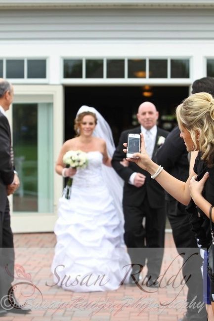 "Unplugged weddings"