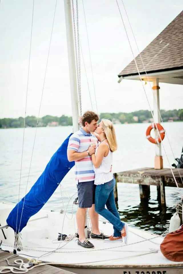 Show me your engagement photo outfits!