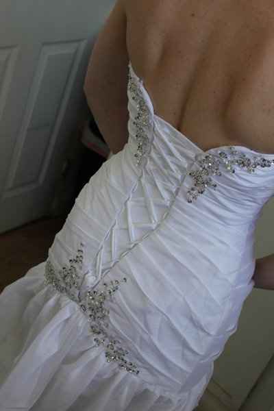 Chinese Knockoff - My actual DH Gate Trash the Dress Dress vs. what's advertised