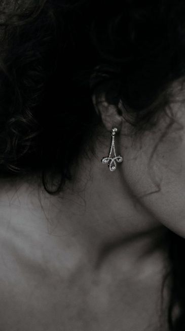 Show off your bridal jewelry - 3
