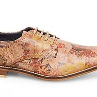 Vent: Curse my Tiny Feet!