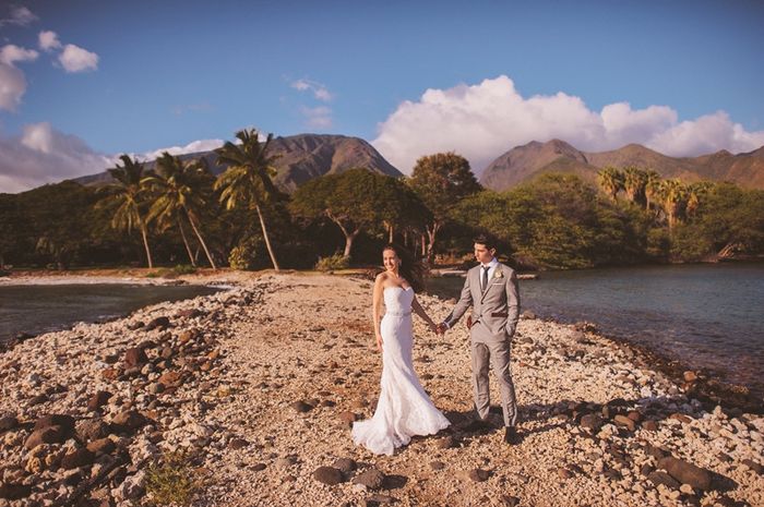 Let's see those wedding venues!