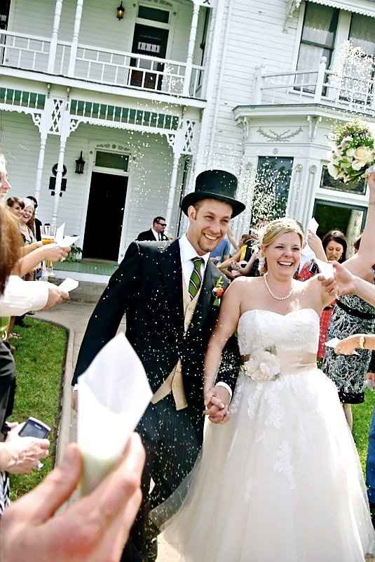 Ecofetti/Confetti Toss?