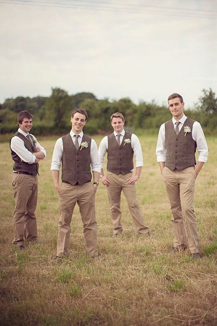 What are FH and his men wearing?