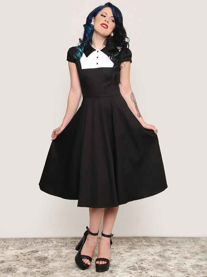 Spin-Off: Let's See Those Shower Dresses!