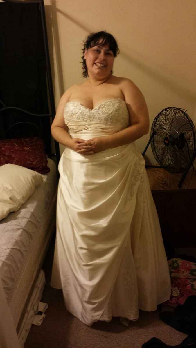 did u show your partner pics of the rejected dresses? (update: show us your rejects!)