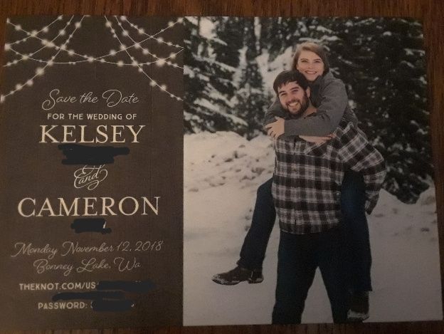 Has anyone ordered Save the Dates from shutterfly? Is there a watermark? 2