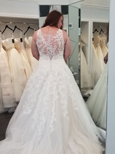 Who else loves lace?  Show off your lace dresses and/or veils! 10