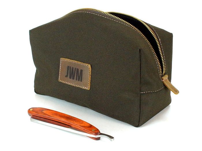 Groomsmen gift ideas.... HELP!!