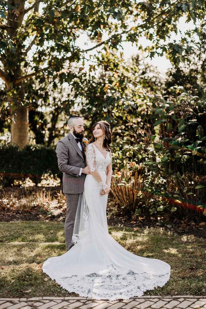 Wedding dress trains 😍👰🏻🤍 - 2